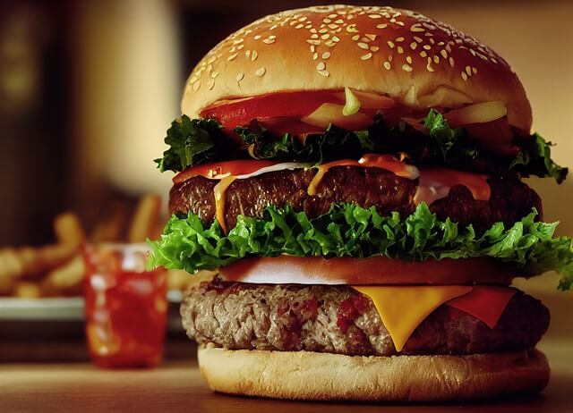 マクド以外のバーガーショップの値上げ状況は？モスやロッテリアなども調査！